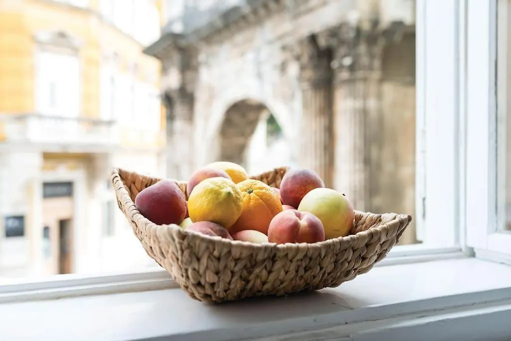 Lejlighed Portaaurea!Romantic Balcony With A Wonderful View Pula